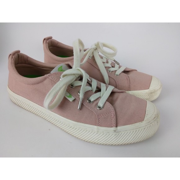 Cariuma Shoes - Cariuma OCA Low Top Canvas Sneakers Pink Women's Size 8.5 Men’s Size 7